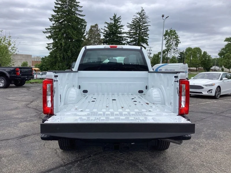 2026 Ford F-350 Super Duty XL - Photo 10