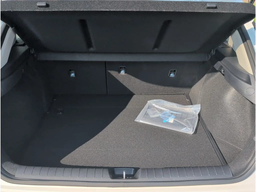 New 2026 Snow White Pearl Kia EX image 34