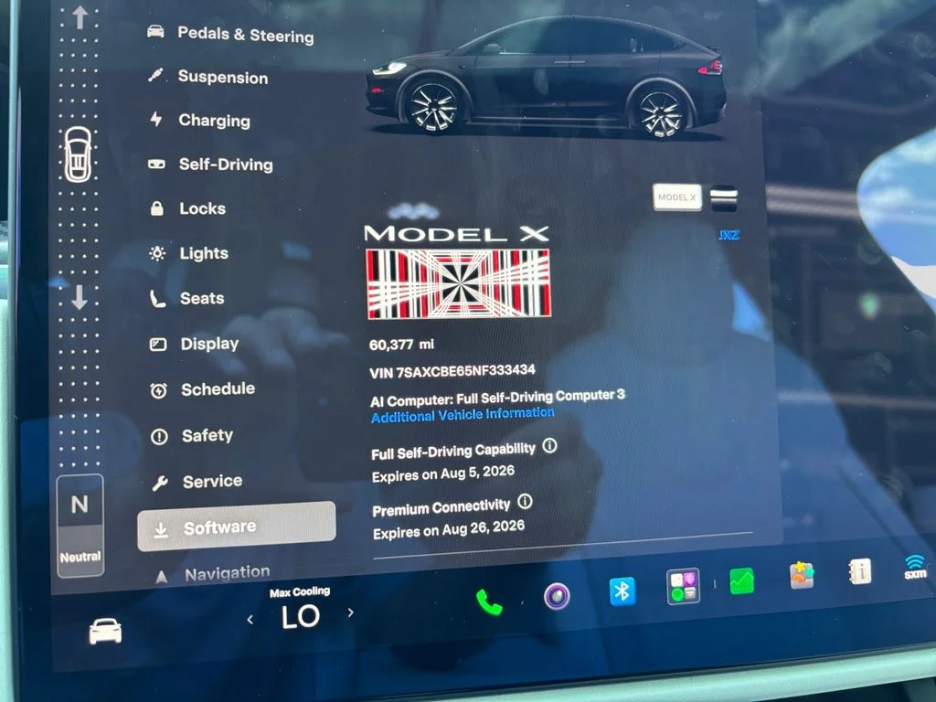 Used 2022 White Tesla Plaid image 16