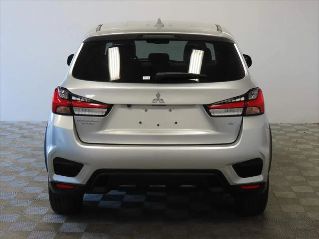 Used 2025  Mitsubishi S image 4