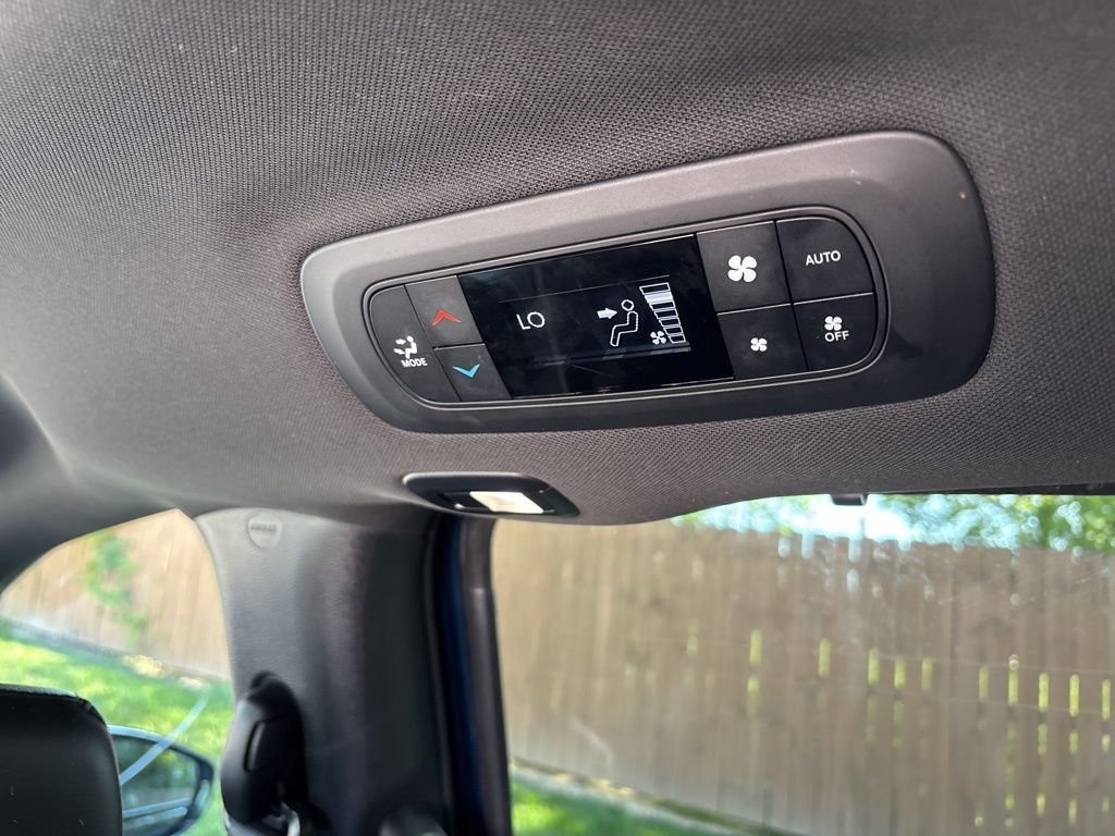 Used 2025 Blue Chrysler Limited image 23