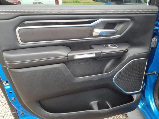 Used 2021 Blue Ram Laramie image 17