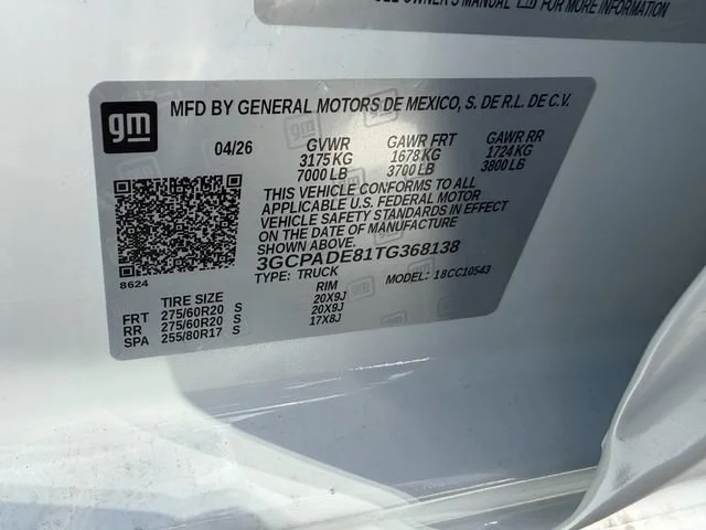 New 2026 Summit White Chevrolet RST image 18