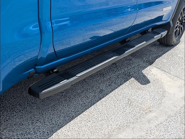 Used 2023 Dynamic Blue Metallic GMC Elevation image 14