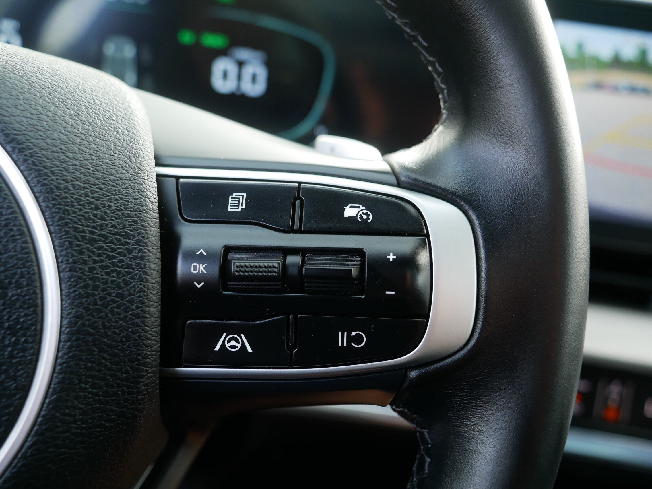 Used 2024 Vesta Blue Kia X-Line image 29