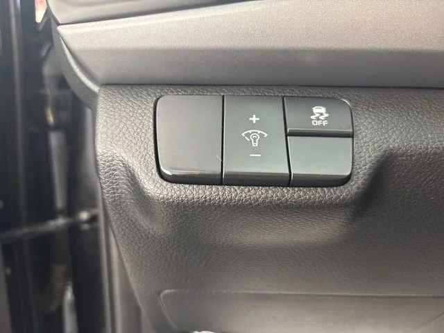 Used 2020 Black Kia LX image 14