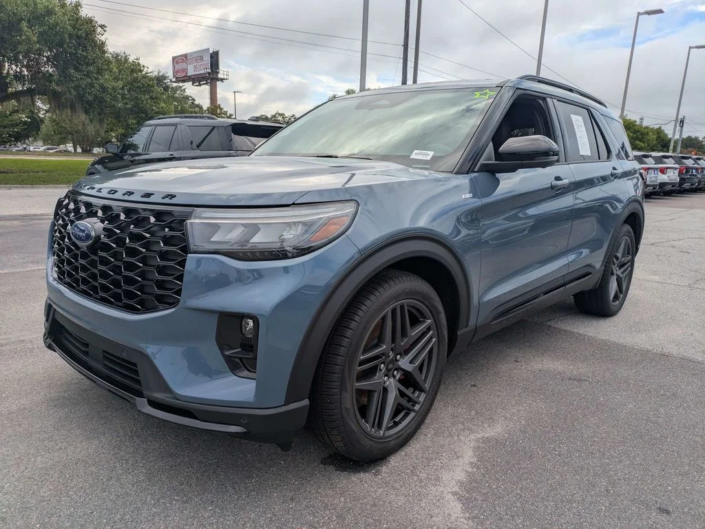 New 2026 Vapor Blue Metallic Ford ST-Line image 8