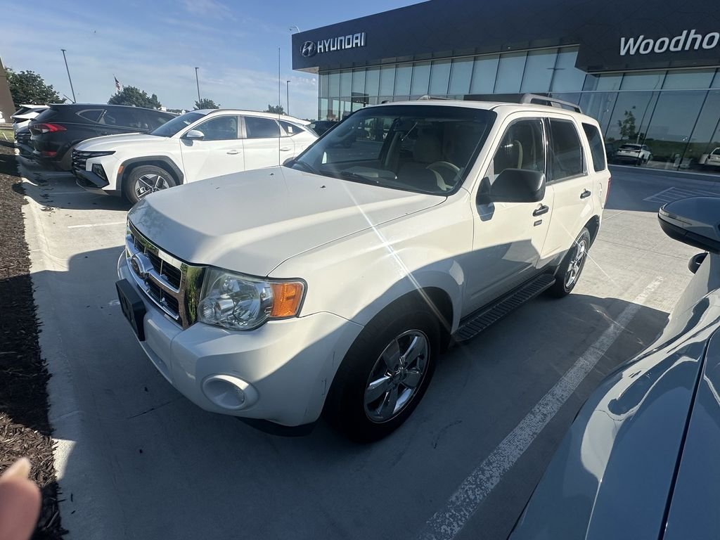 2010 Ford Escape's photo