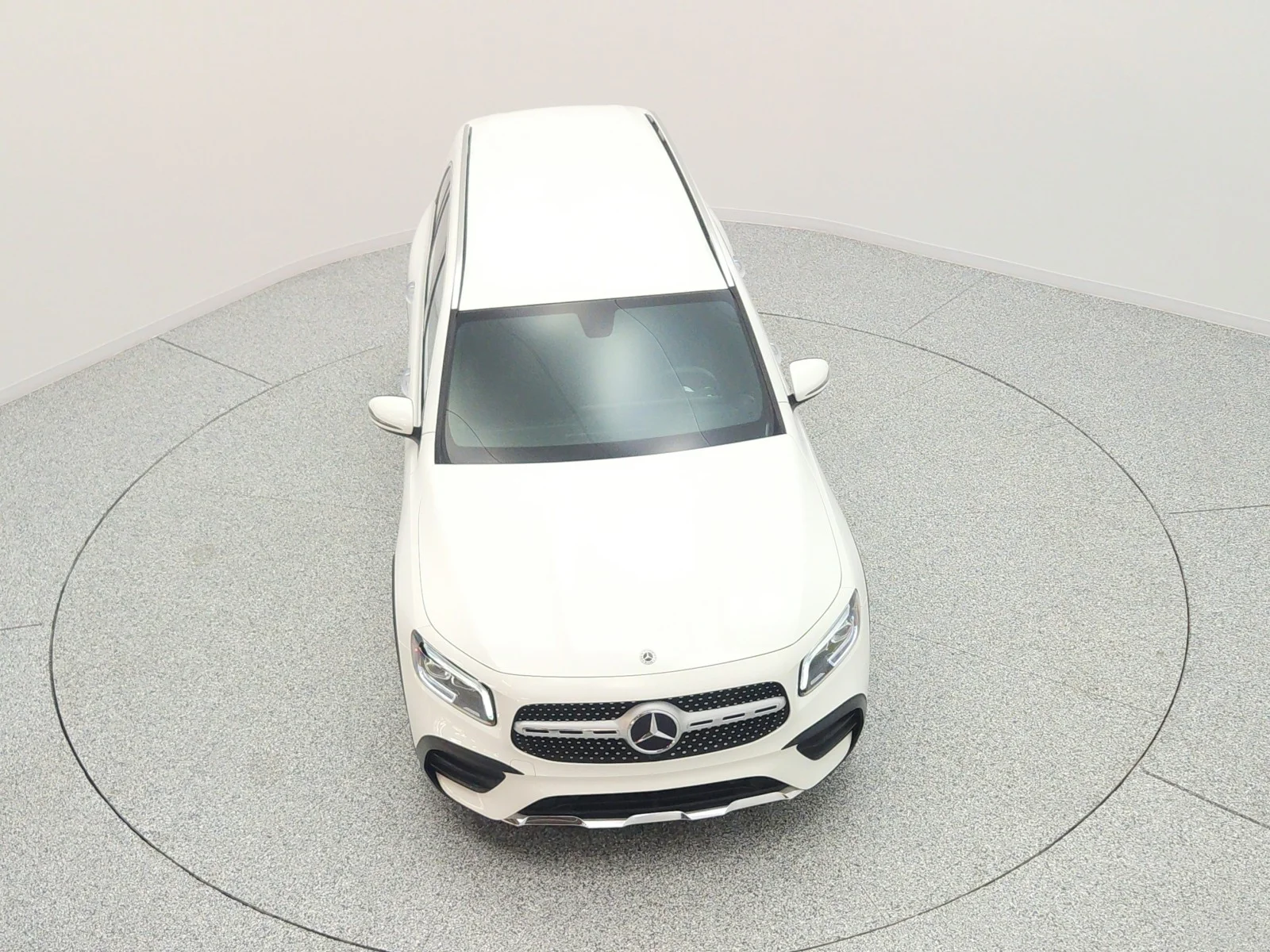 Used 2022 Polar White Mercedes-Benz GLB 250 SUV image 22