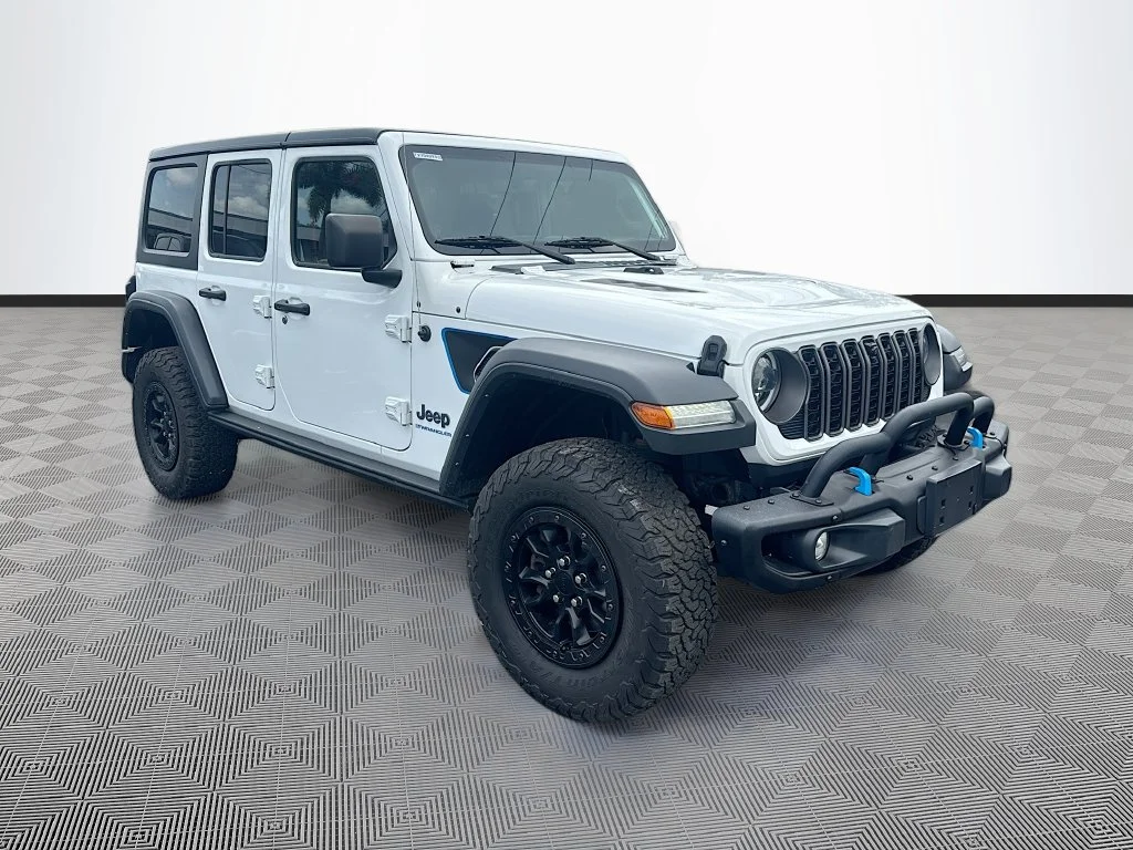 Used 2023 White Jeep Rubicon 20th Anniversary Edition 4xe image 4