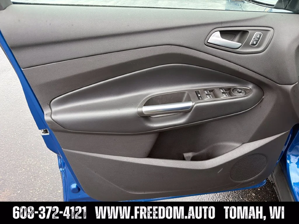 Used 2019 Lightning Blue Metallic Ford SEL image 10