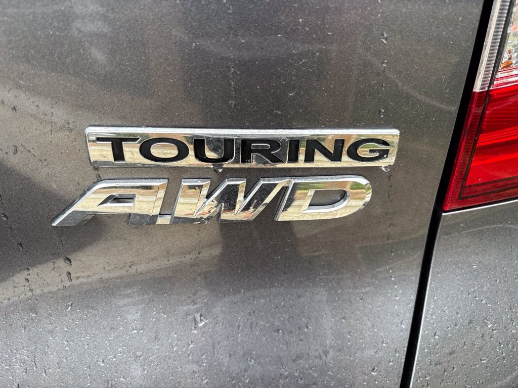 Used 2021 Modern Steel Metallic Honda Touring image 6
