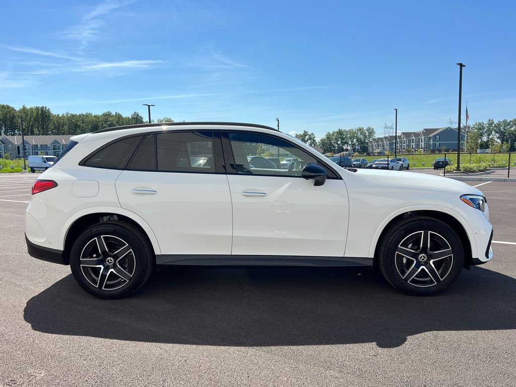 Certified Used 2025 White Mercedes-Benz GLC 300 image 9