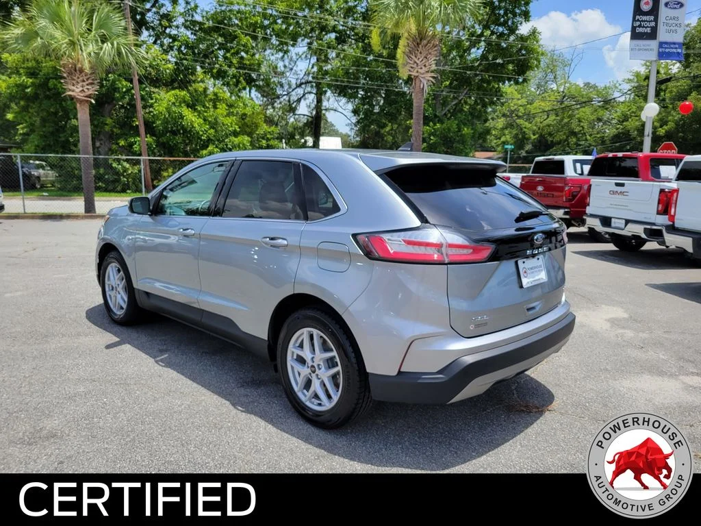 Used 2024 Silver Ford SEL image 3