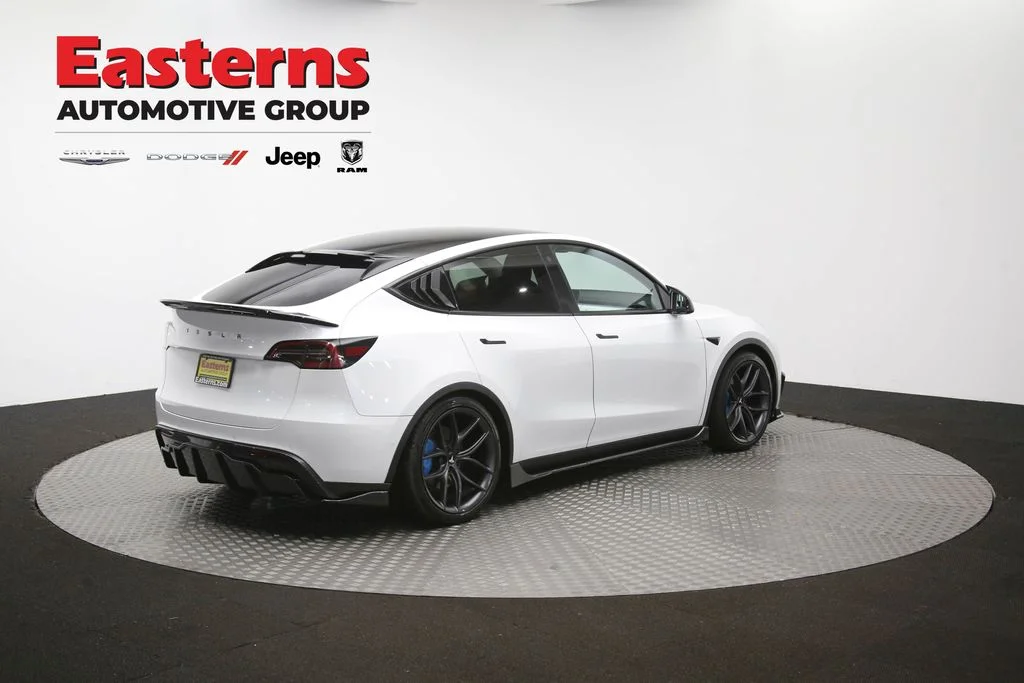 Used 2022  Tesla Performance image 37