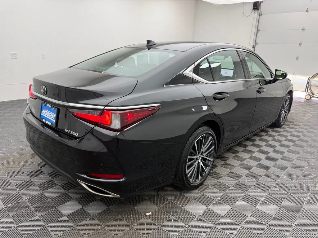 Used 2025 Black Lexus 350 image 8
