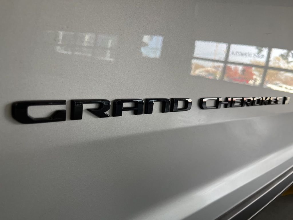 2025 Jeep Grand Cherokee L Altitude - Photo 15
