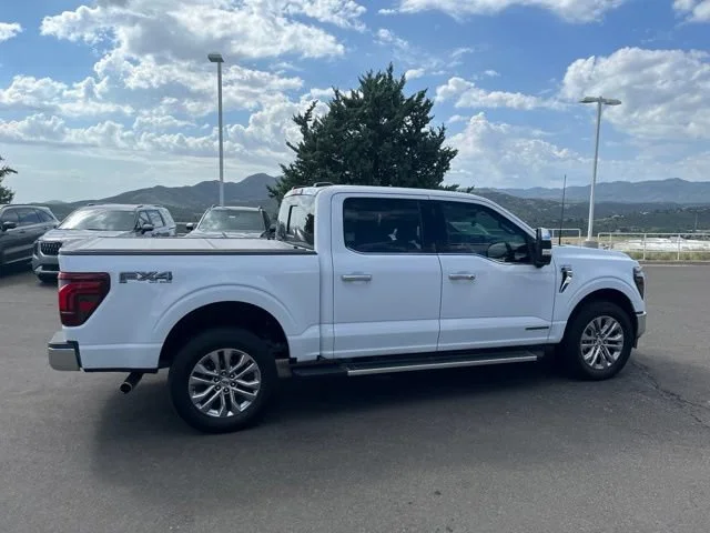 Used 2025 Oxford White Ford LARIAT image 7