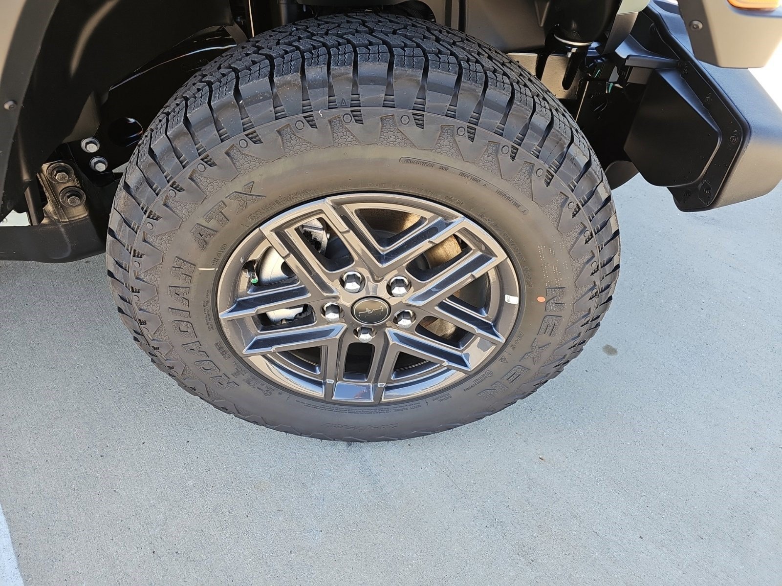 New 2027 Earl Clearcoat Jeep Sport S image 8