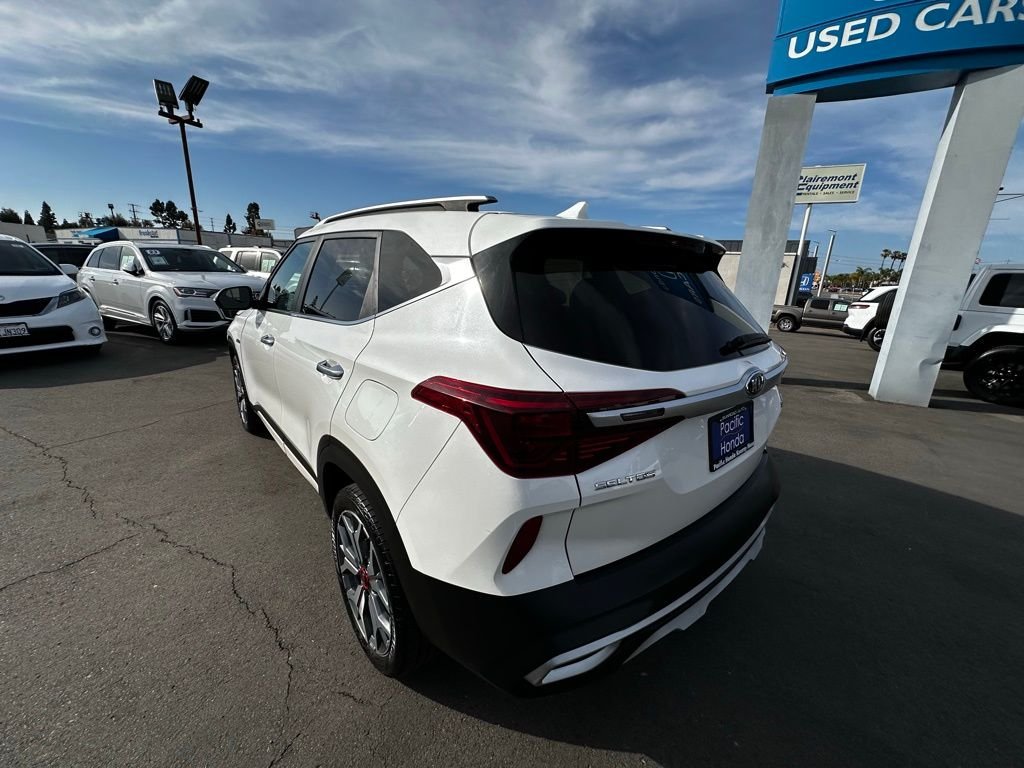 Used 2021 White Kia SX image 5