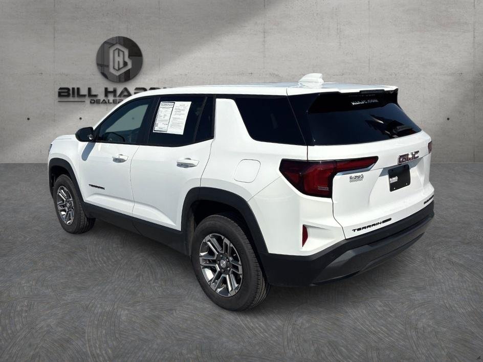 Used 2025 White GMC Elevation image 4