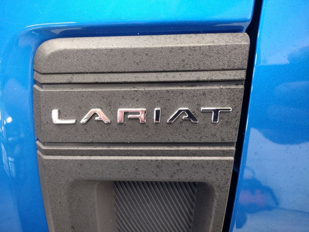 Used 2022 Blue Metallic Ford Lariat image 5