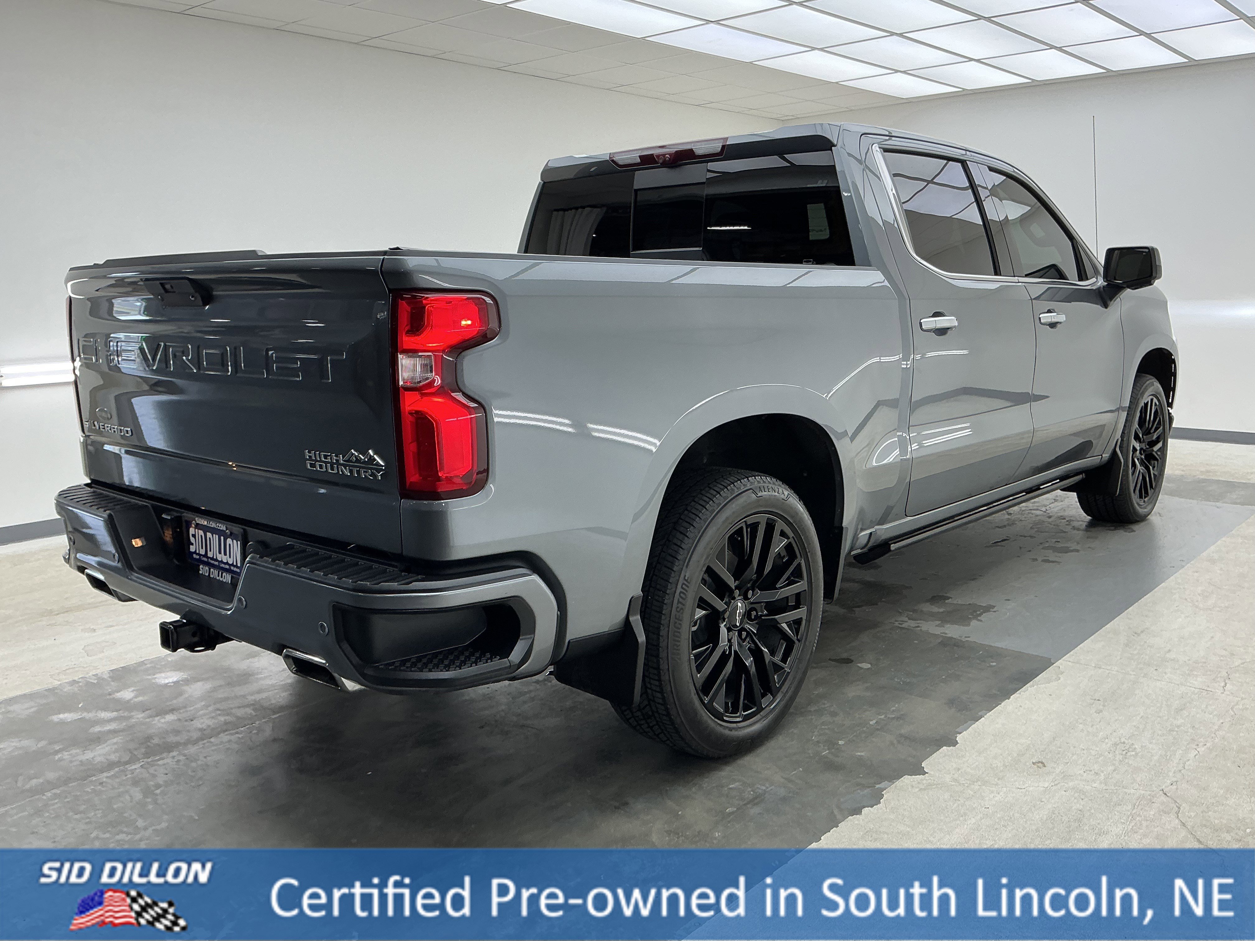 Used 2020 Satin Steel Metallic Chevrolet High Country image 4