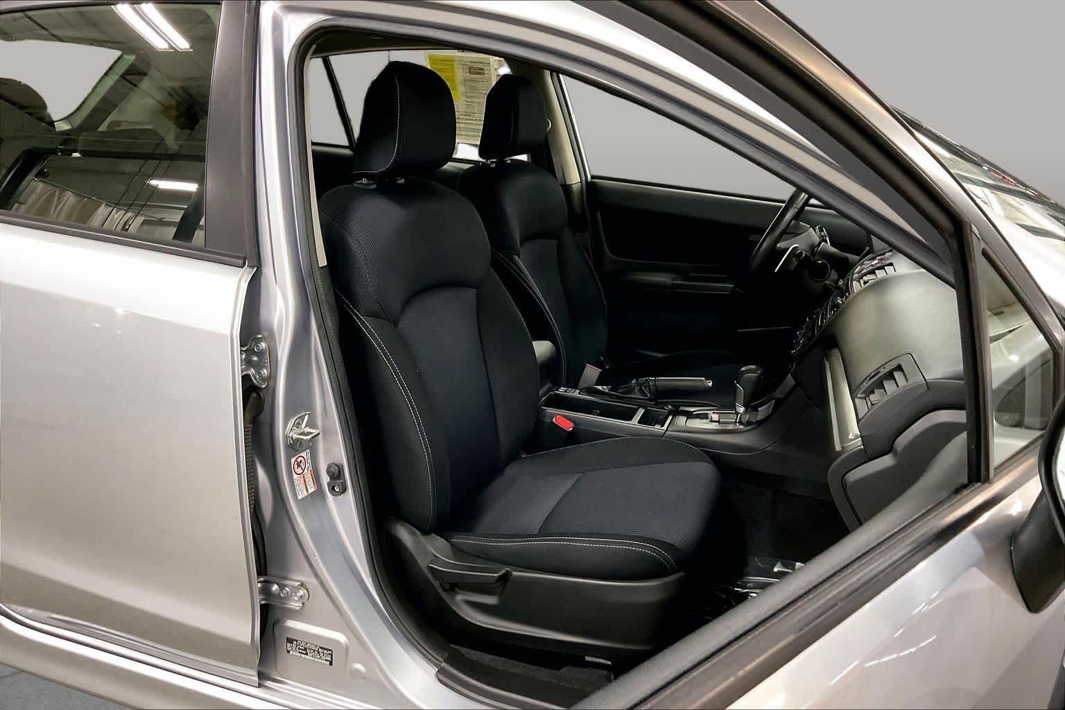 Used 2013 Ice Silver Metallic Subaru 2.0i Sport Premium image 9