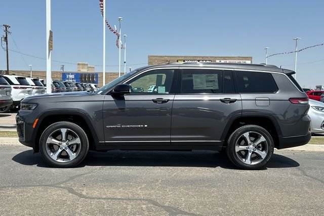 New 2026 Baltic Gray Metallic Clear-Coat Exterior Paint Jeep Limited image 6