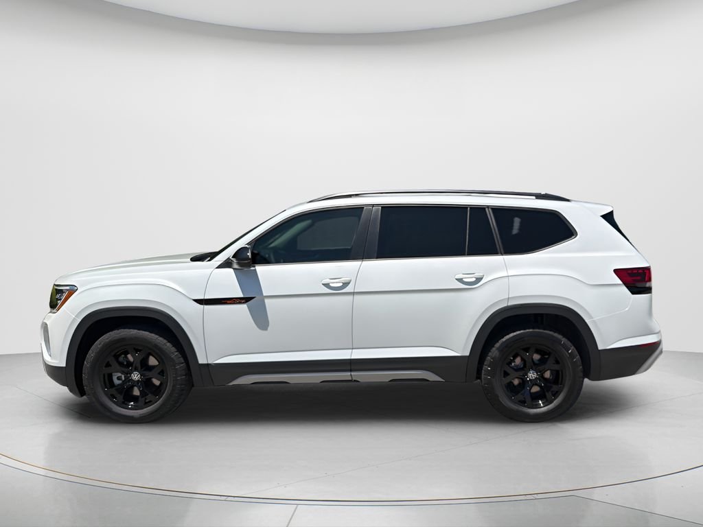 New 2026 Opal White Pearl Volkswagen 2.0T Peak Edition image 8