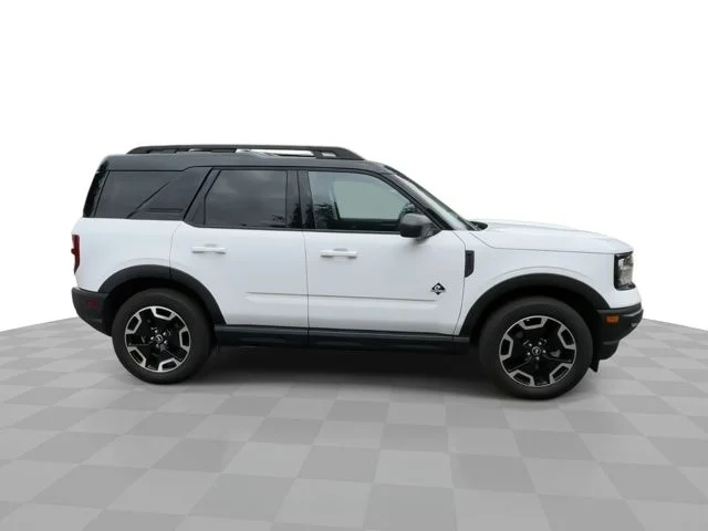 Used 2024 White Ford Outer Banks image 9