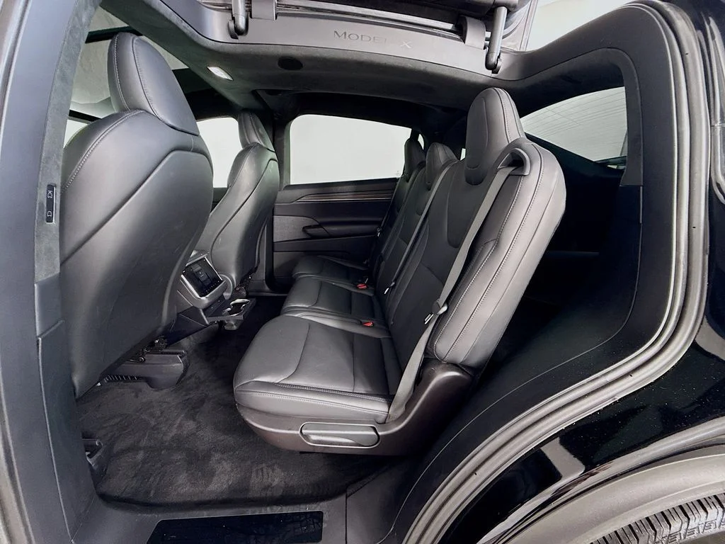 Used 2023 Black Tesla Standard Range image 24