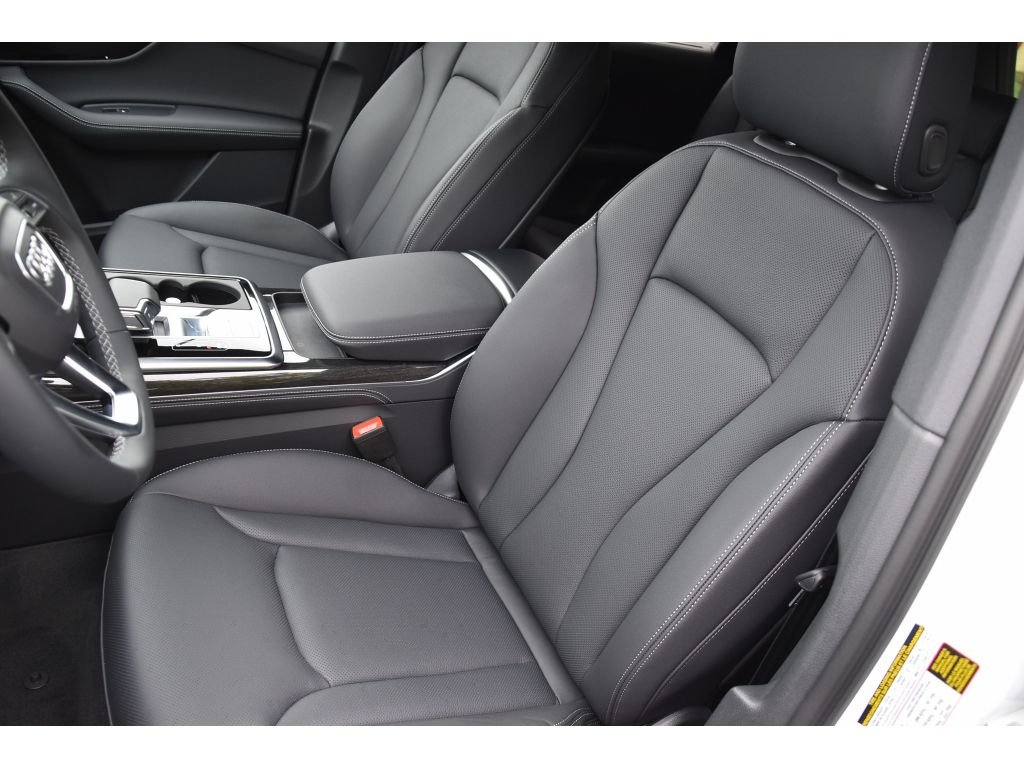 Used 2025 Whi Audi Premium Plus image 13