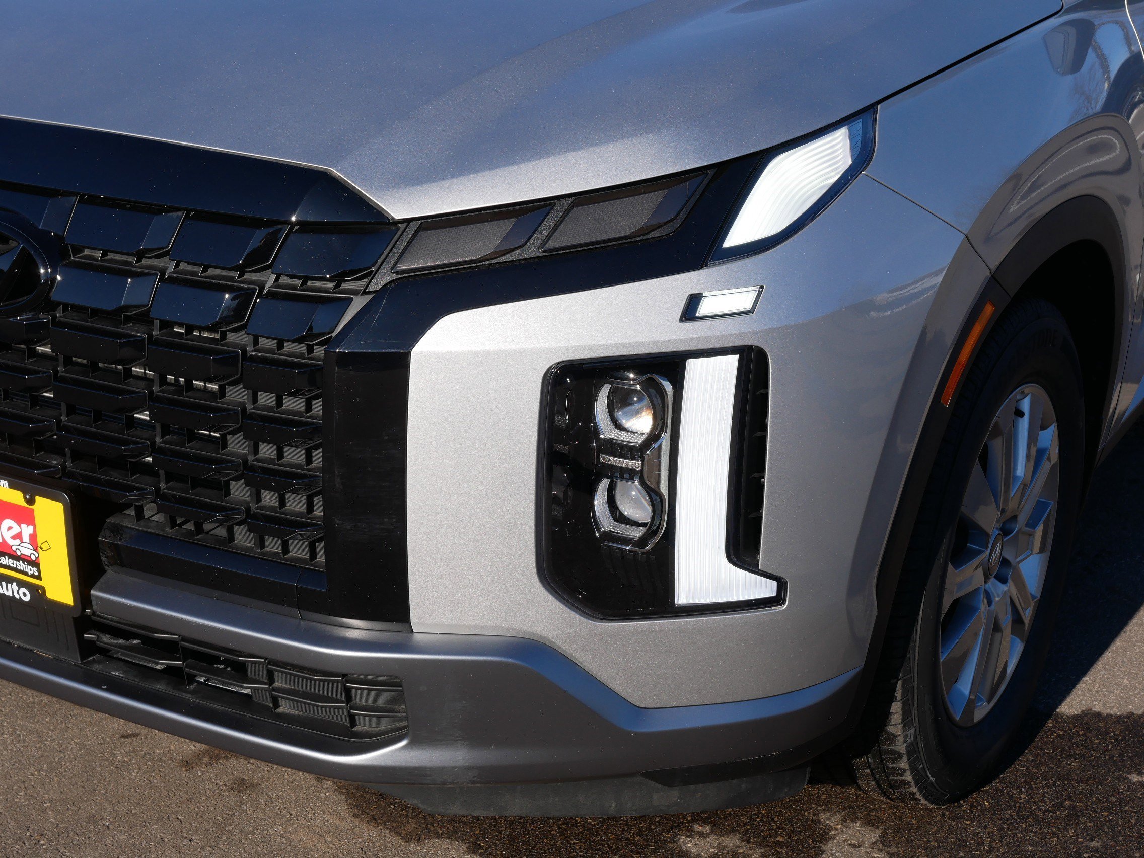 Certified Used 2025 Typhoon Silver Hyundai SEL image 16