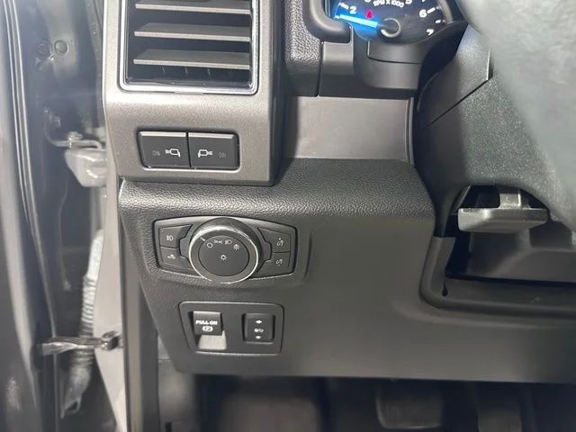 Used 2020 Gray Ford XLT image 23