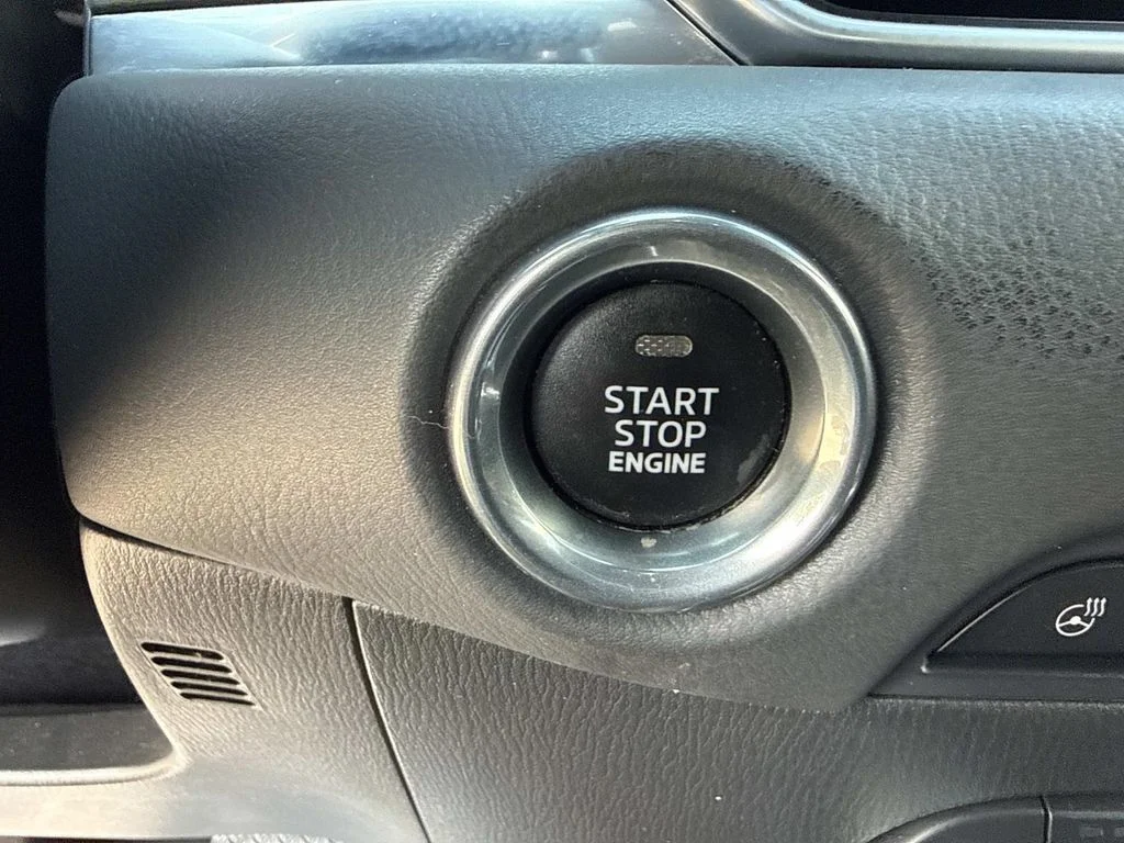 Used 2019 Silver Mazda Signature image 36