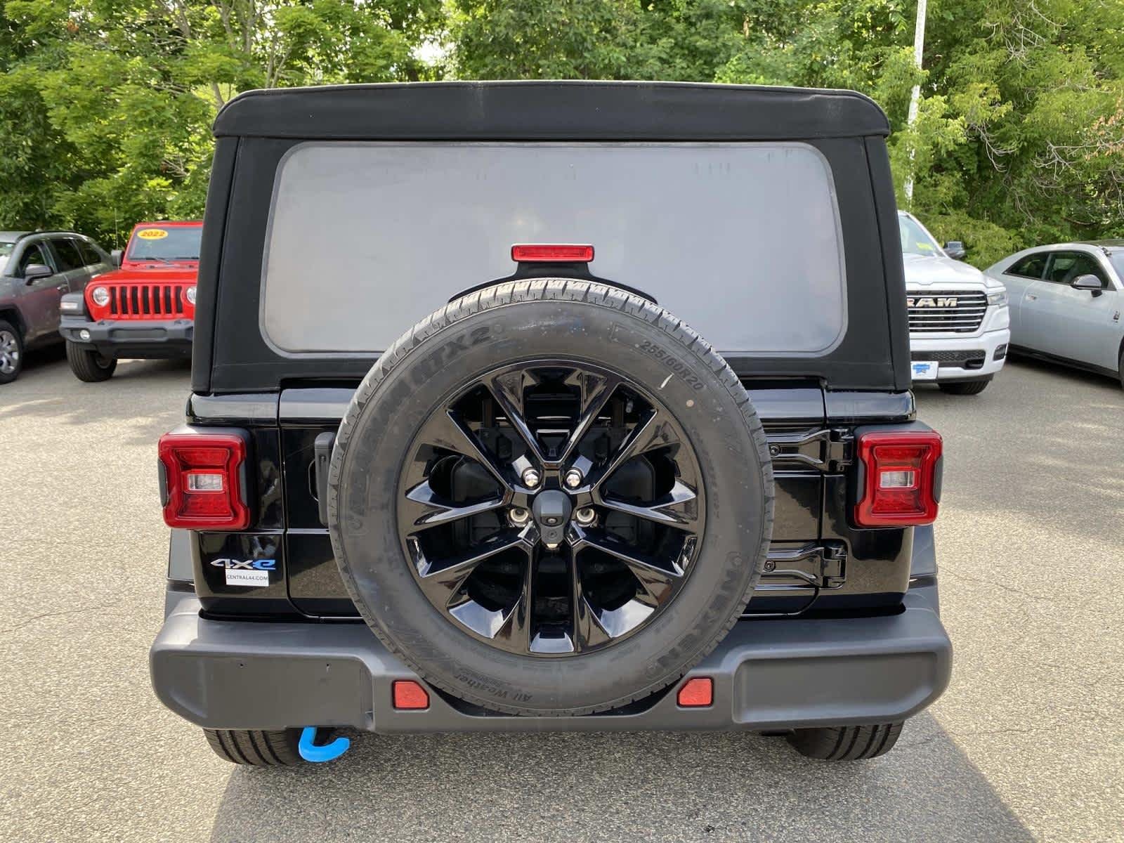 Certified Used 2024 Black Clearcoat Jeep Sahara image 4