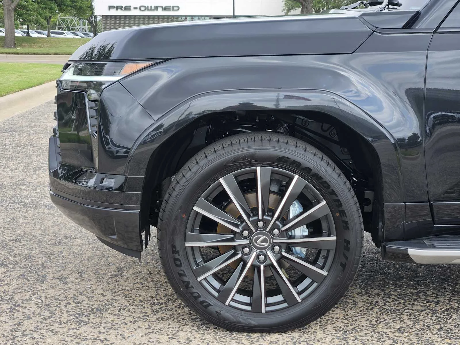 Certified Used 2026 CAVIAR Lexus Luxury image 5
