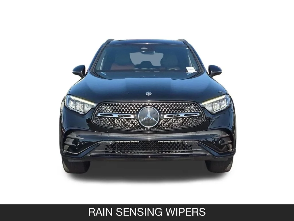 Used 2023 Black Mercedes-Benz GLC 300 image 4