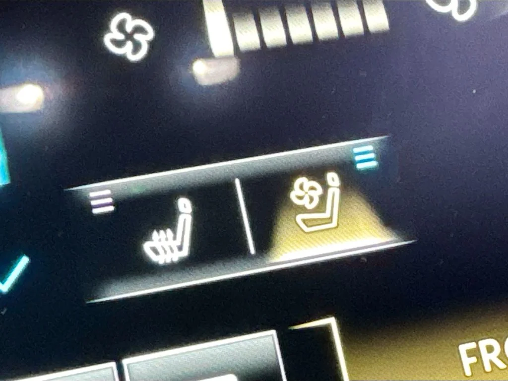 New 2026 BLACK OBSIDIAN INFINITI Luxe 2WD image 21