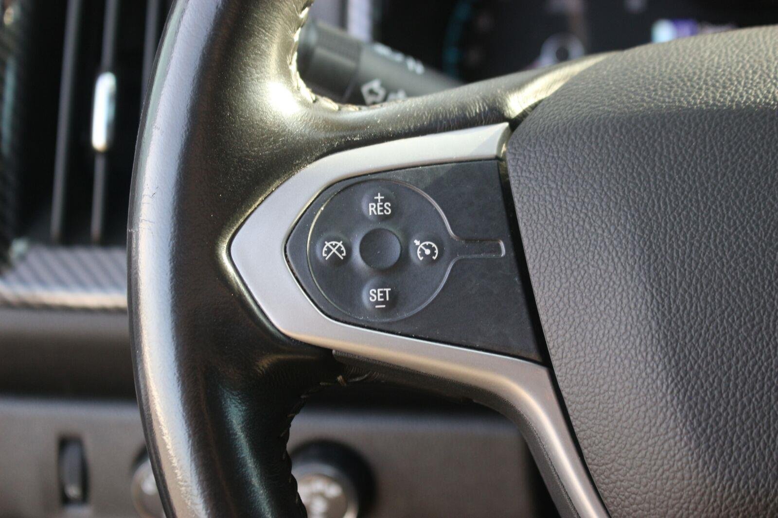 Used 2018 DEEPWOOD GREEN METALLIC Chevrolet 4WD ZR2 image 21