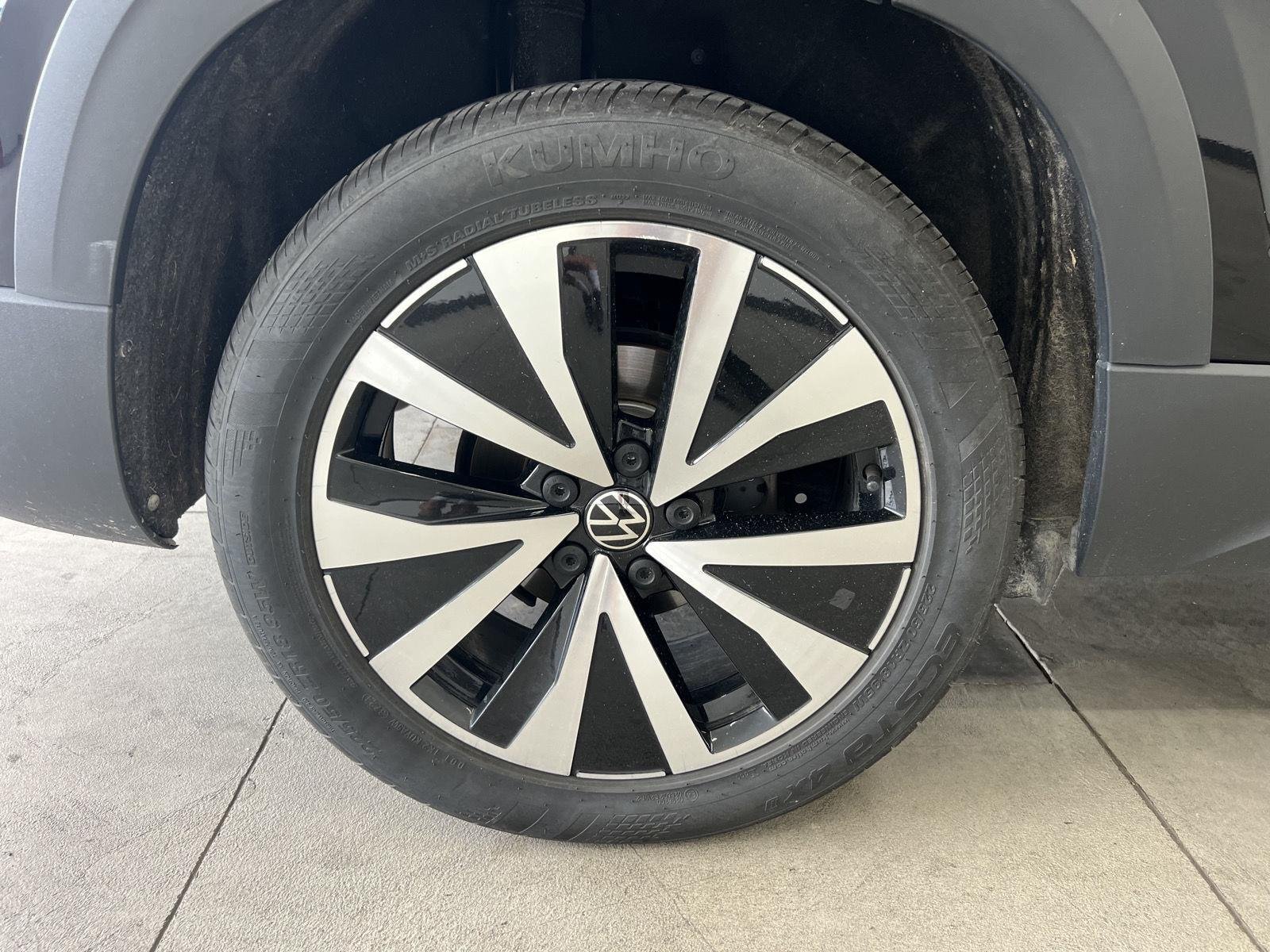 2023 Volkswagen Taos SE - Photo 9