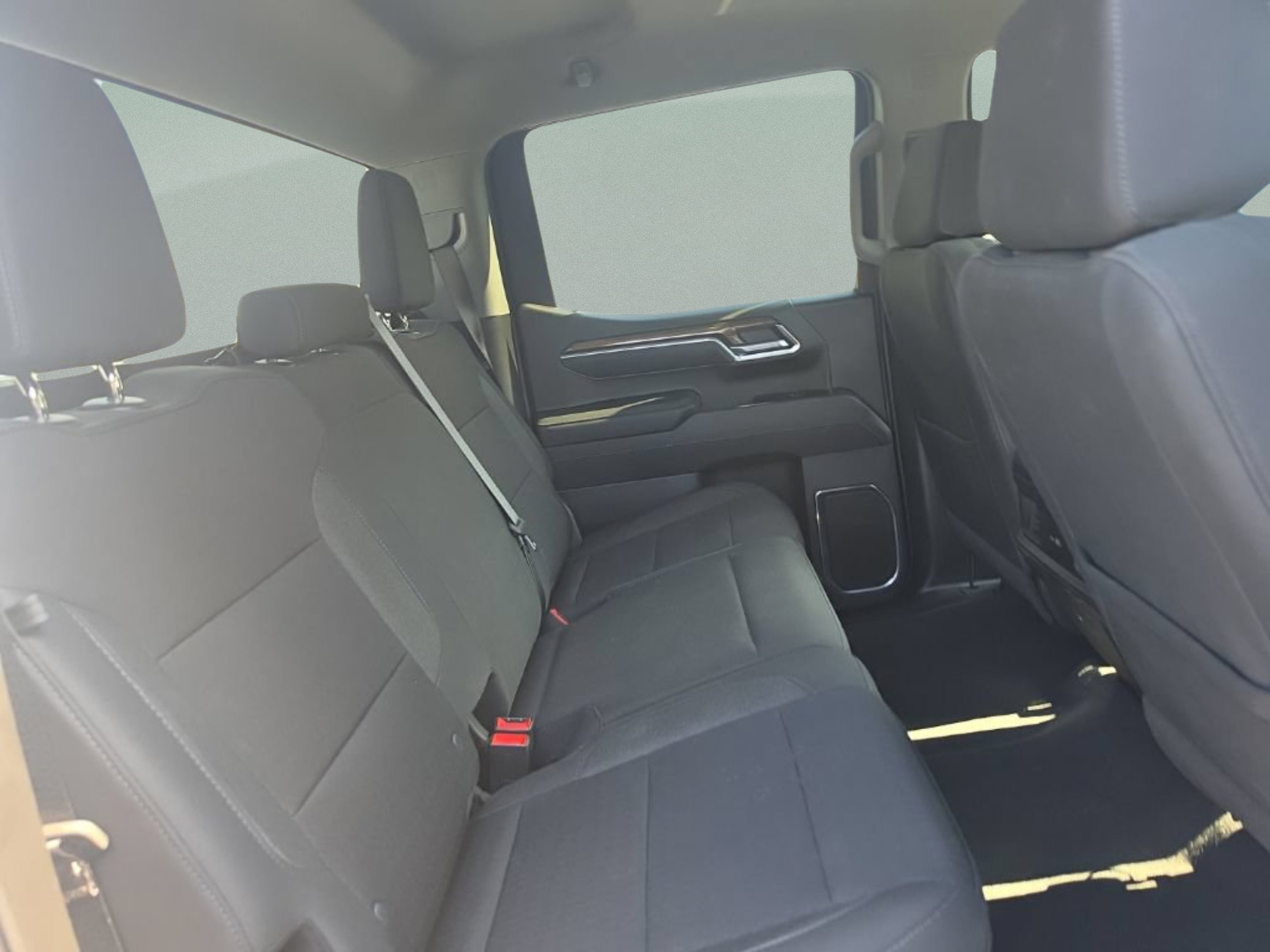 Used 2025 Summit White Chevrolet LT image 25