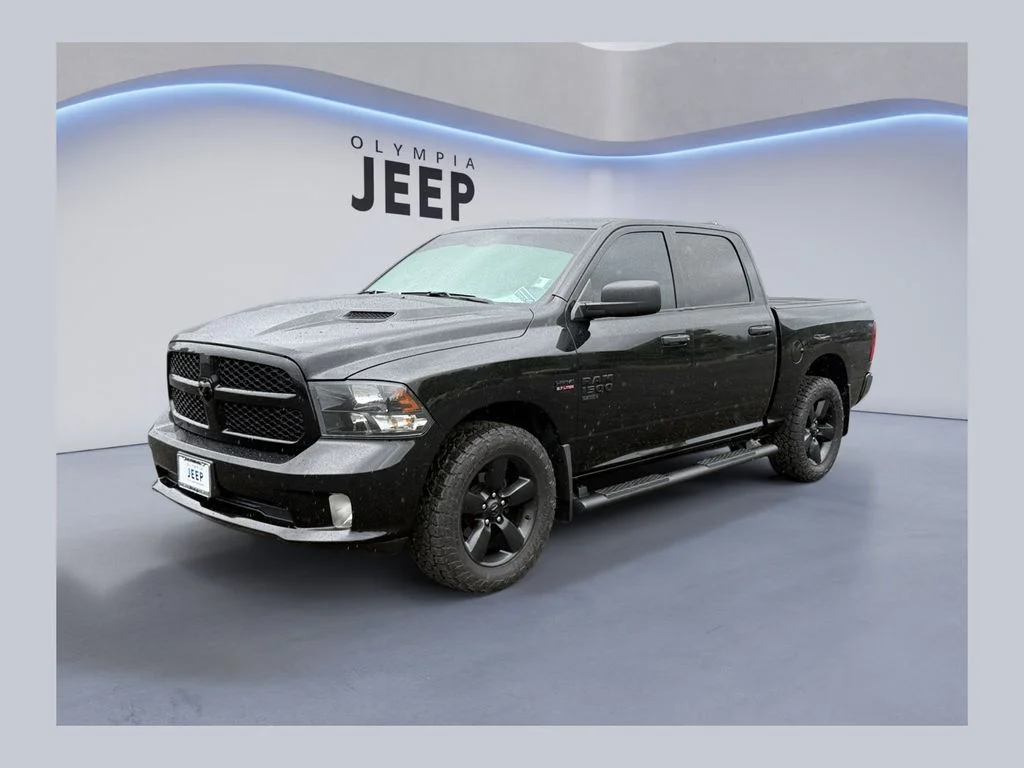 2019 RAM 1500 Classic Express Crew Cab 4x4 5'7's photo