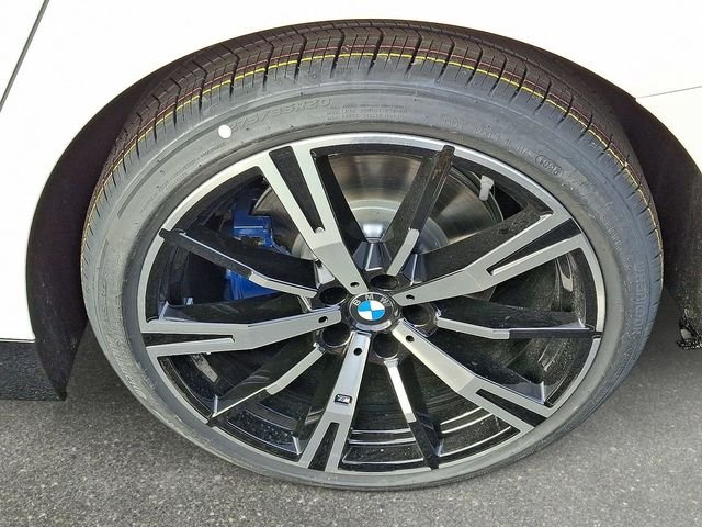 Certified Used 2026 Alpine White BMW 530i xDrive image 8