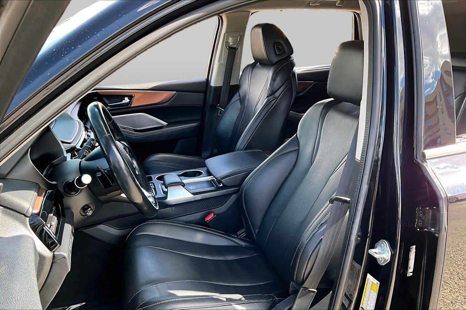 Used 2022 Majestic Black Pearl Acura w/Technology Package image 6