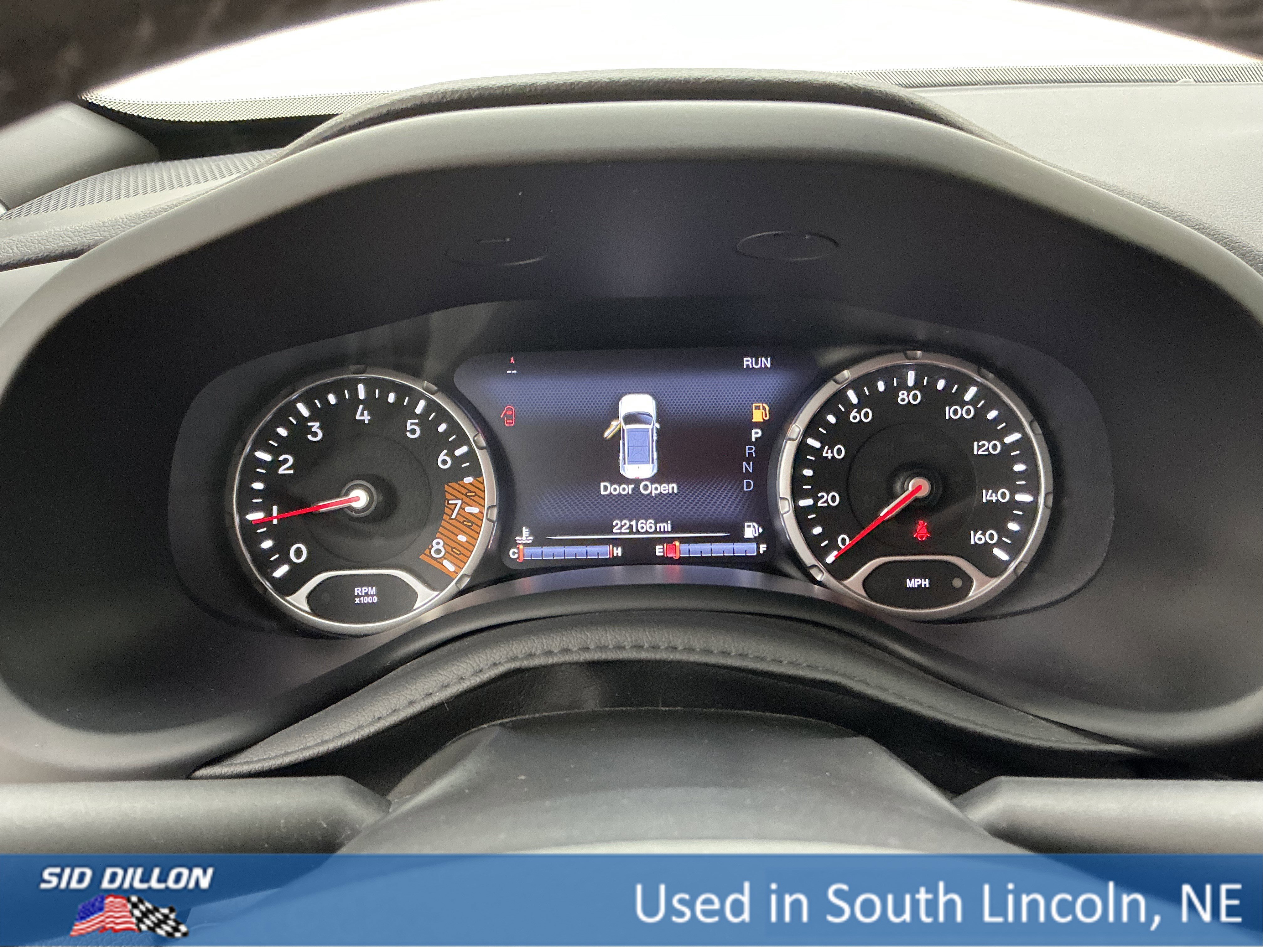 Used 2022 Graphite Gray Jeep Latitude image 11