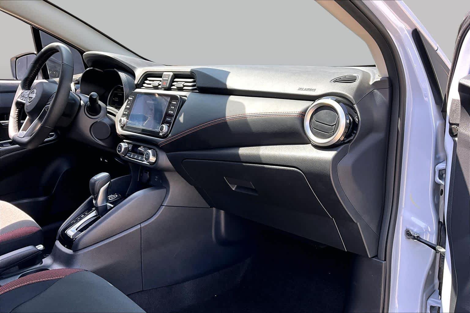 Used 2025 Gray Sky Pearl Nissan SR image 18