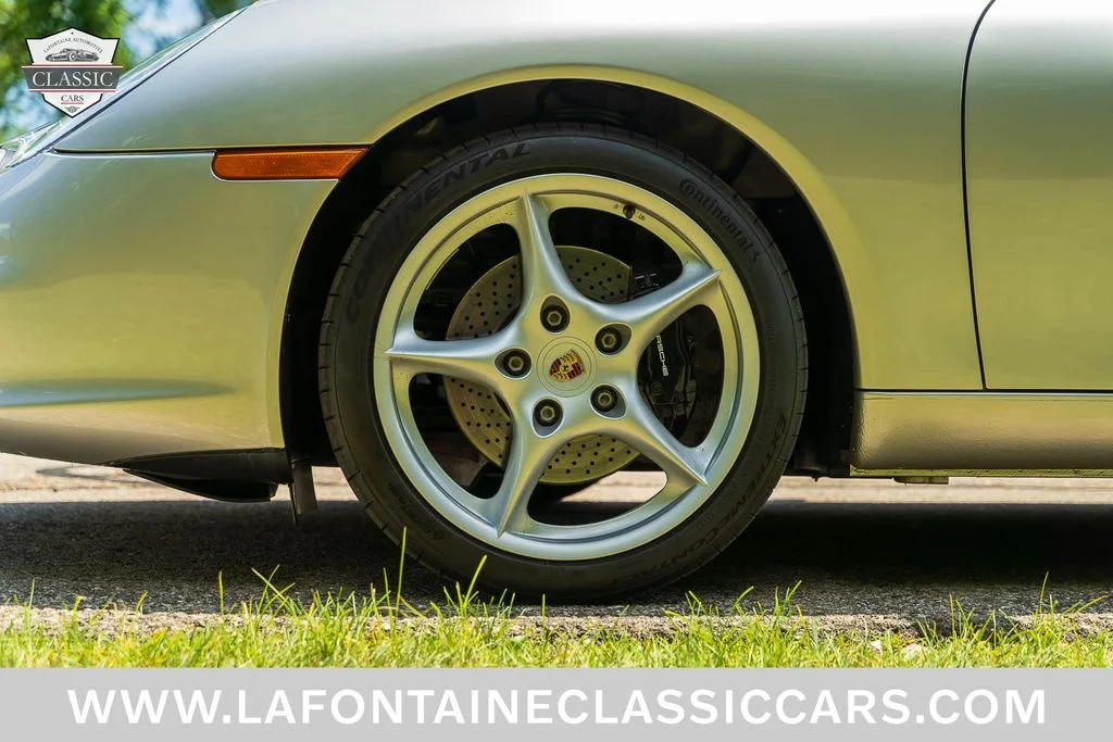 Used 2002 Silver Porsche Carrera image 18