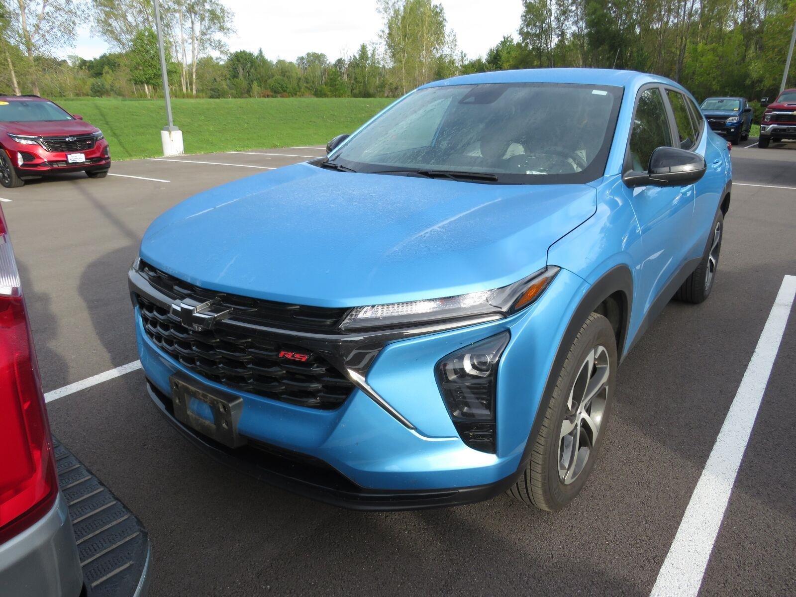Used 2025 Marina Blue Metallic Chevrolet 1RS image 14